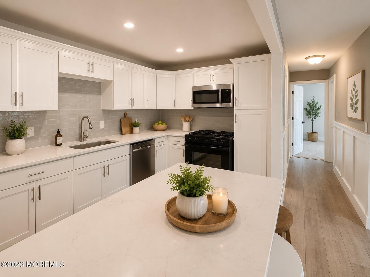 156 Sussex Place – photo 1