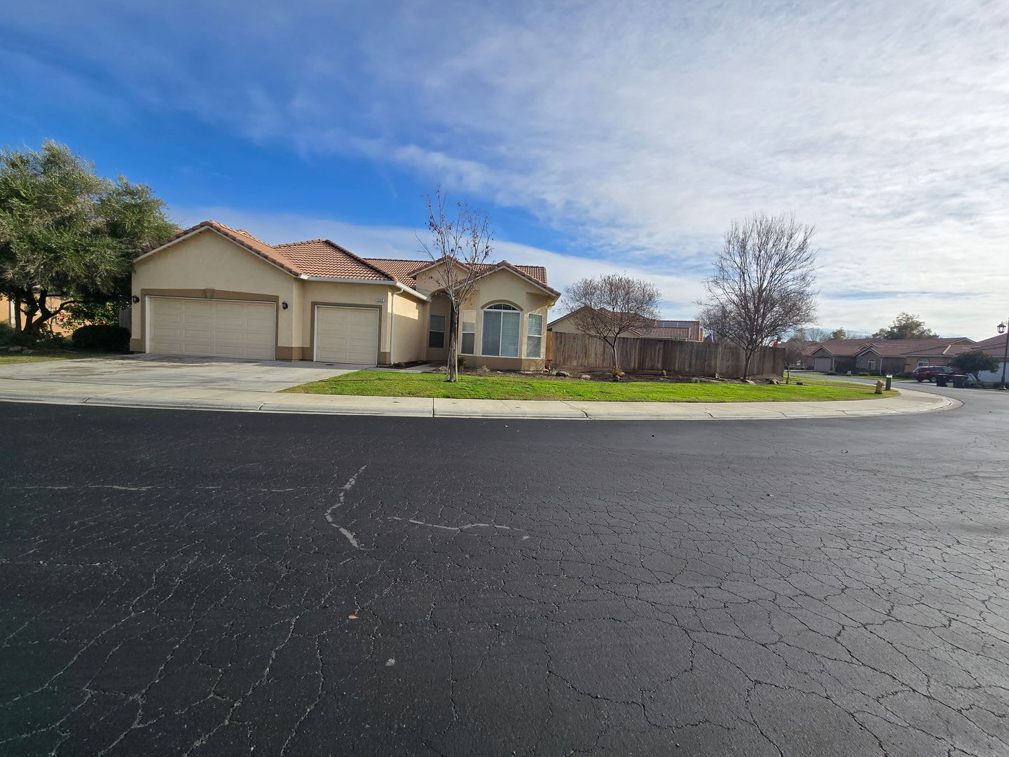 Beautiful 4 Bedroom And 2 Bath Home With Bonus Office Area – photo 1 of 15