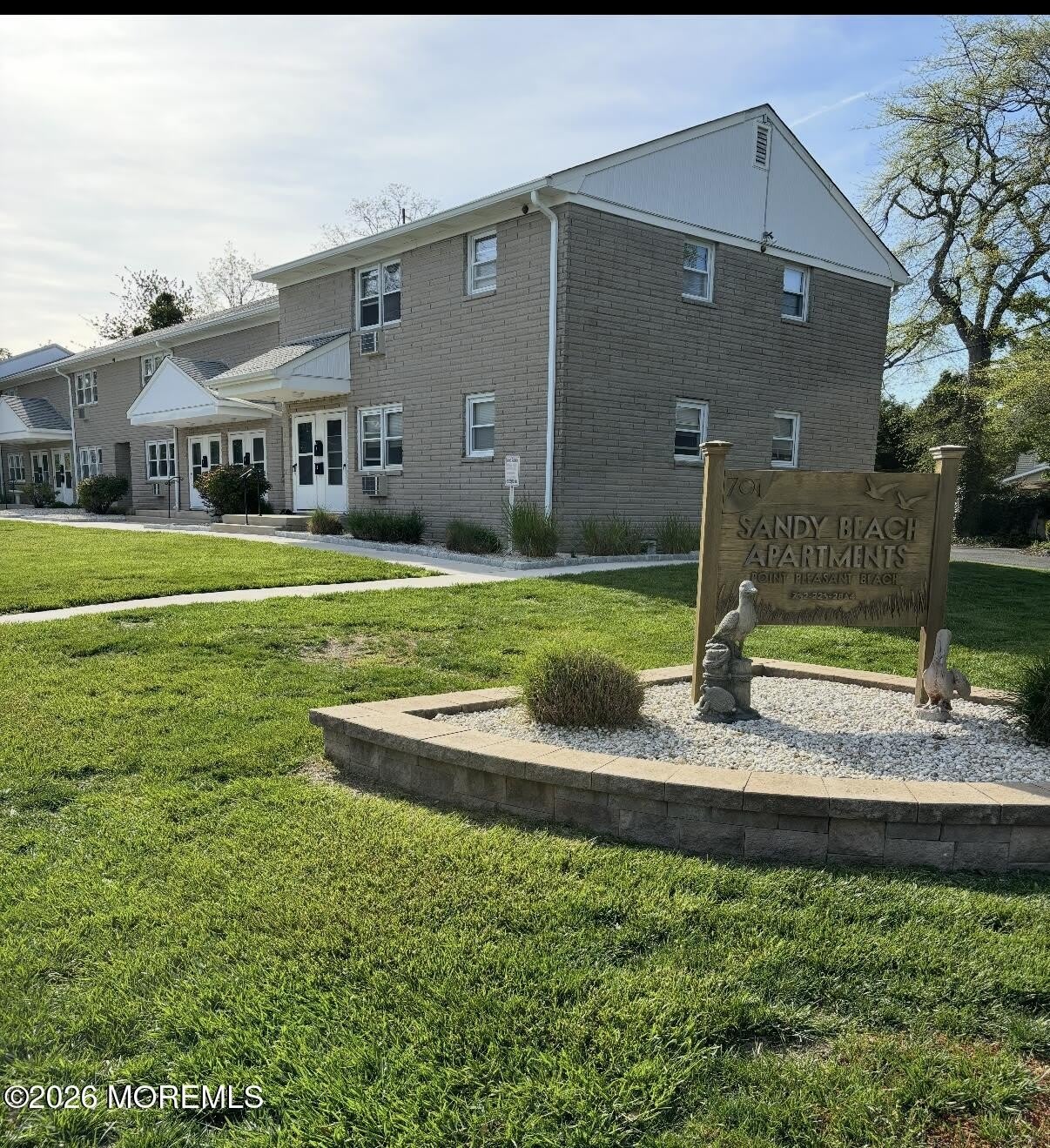 701 New York Avenue – photo 1 of 8