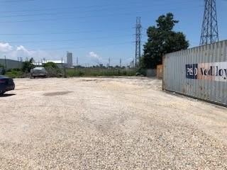4522 Downman Road – photo 1