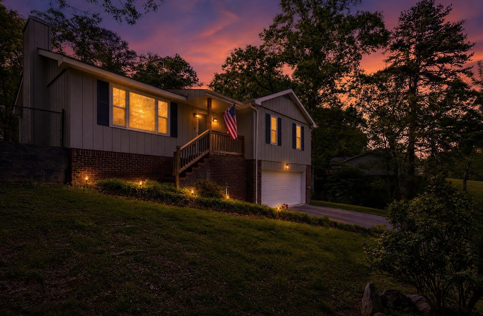 195 Brownwood Circle – photo 1 of 32