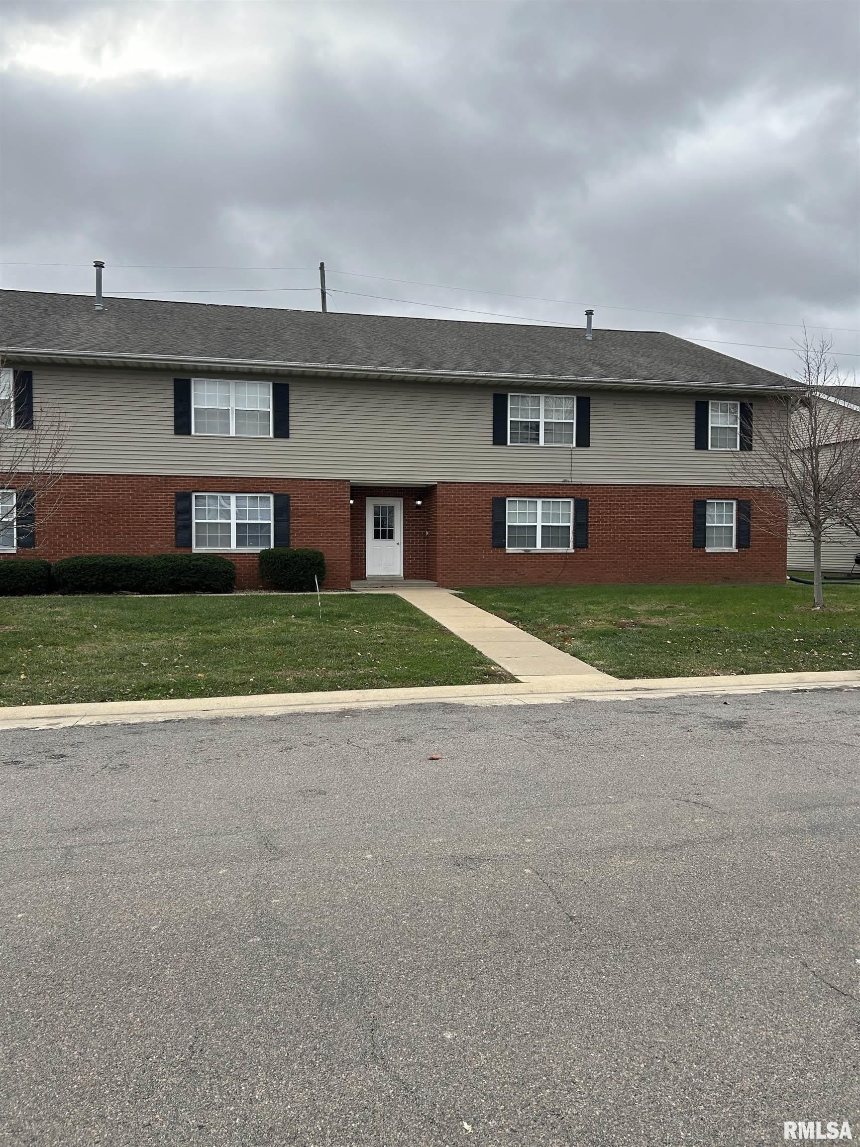 1308 W Jefferson Street – photo 1 of 24