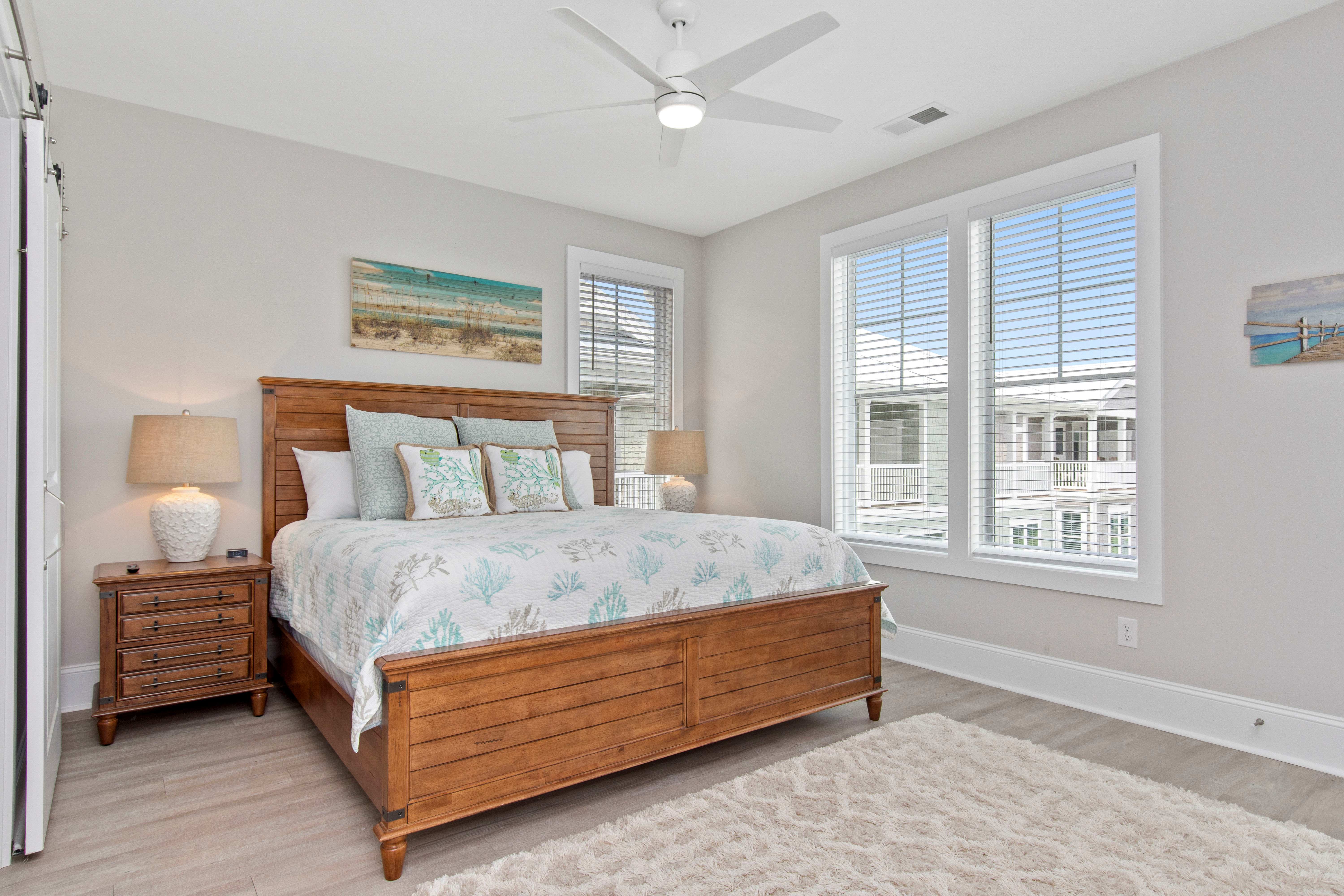 205 Islander Dr – photo 1 of 38