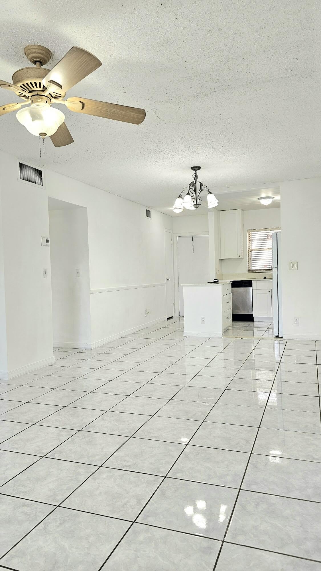 111 CLEVELAND Street – photo 1