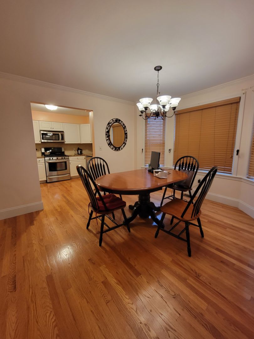 Spacious And Rare 3 Bd 2 Bath Near Fort Hill With Off Street Parking – photo 1
