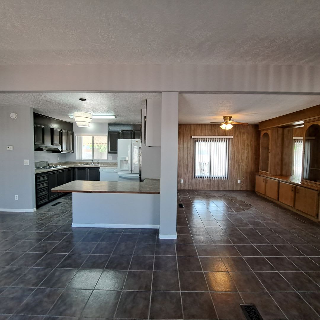 Four Bedroom Coming Soon! – photo 1
