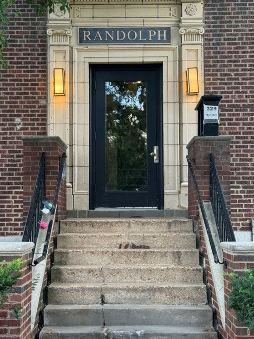 329 BELT AVE #401 – photo 1