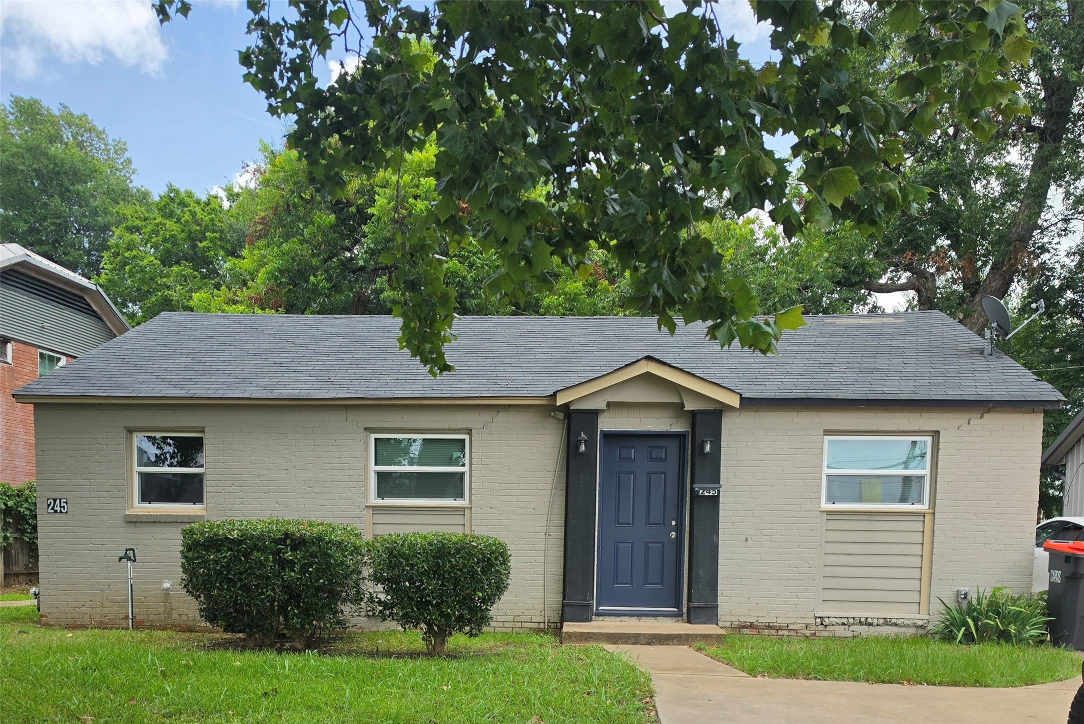 245 12th Street SE – photo 1