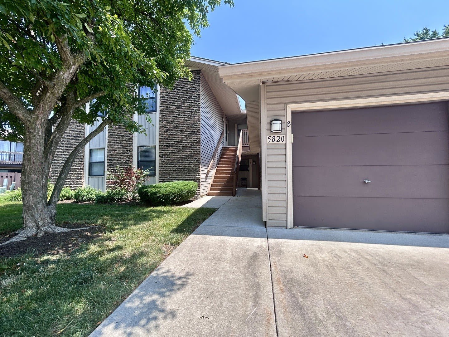 5820 Wilshire Court – photo 1 of 18