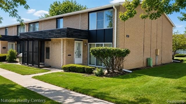 8697 KENNEDY Circle – photo 1