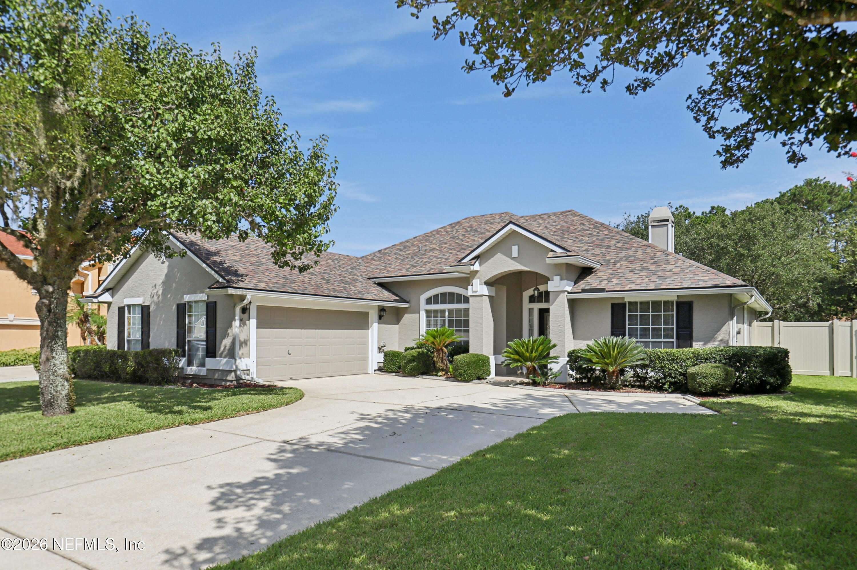 2070 THORNHILL Drive – photo 1 of 39
