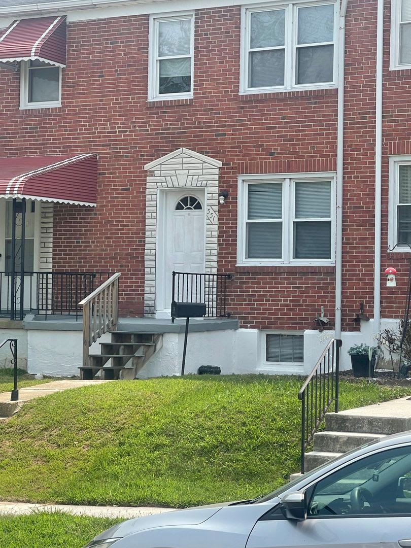 Charming 3Br House In Essex – photo 1 of 156