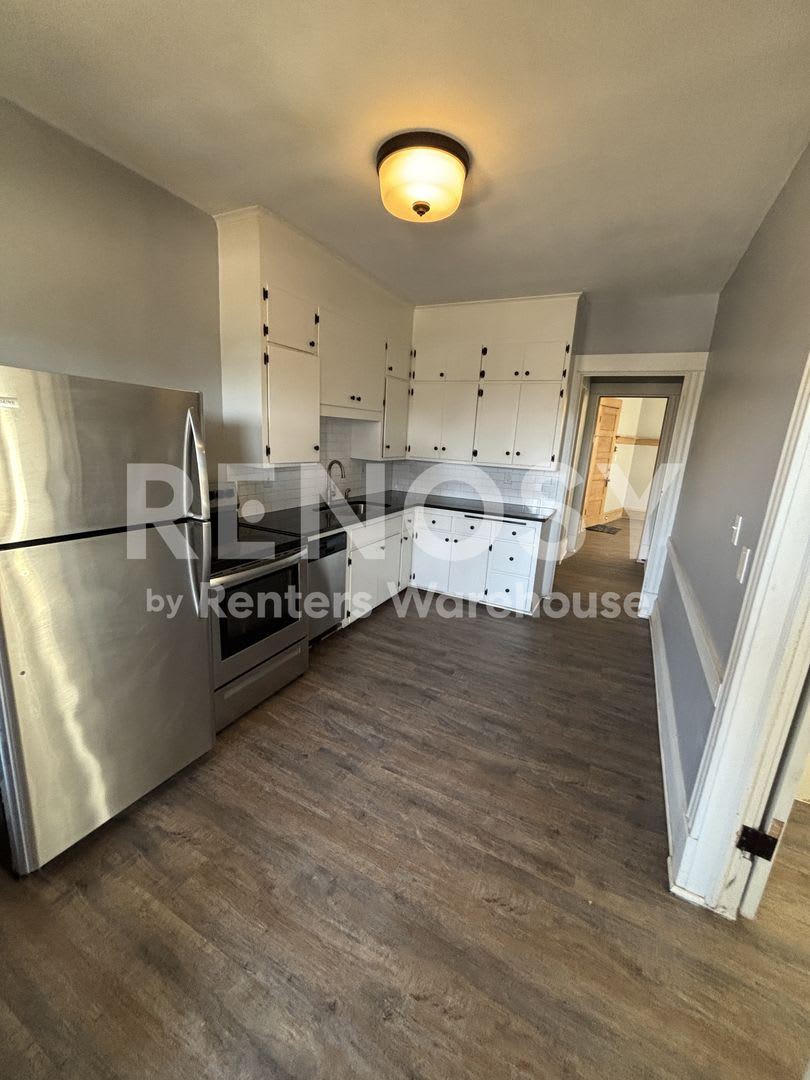Available now is 2 Bedroom 1 Bath unit in Minneapolis – photo 1