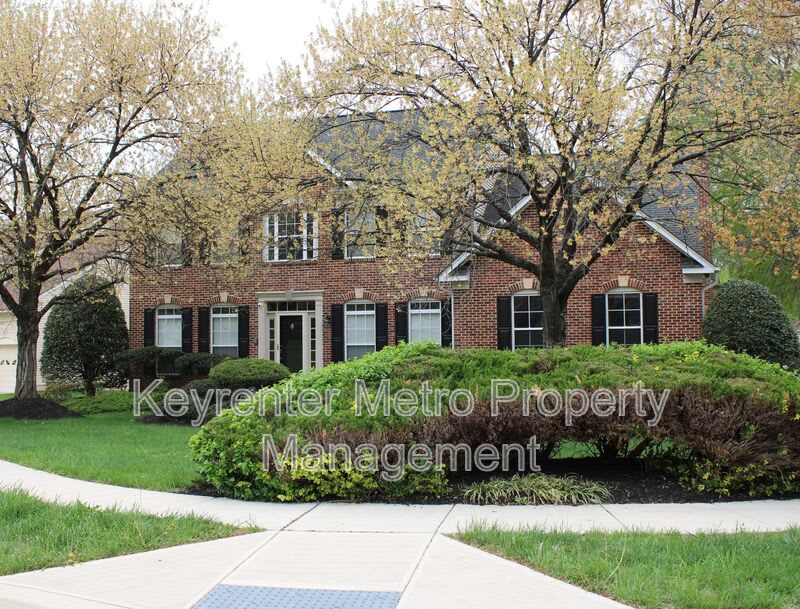 1614 Albert Drive – photo 1 of 91
