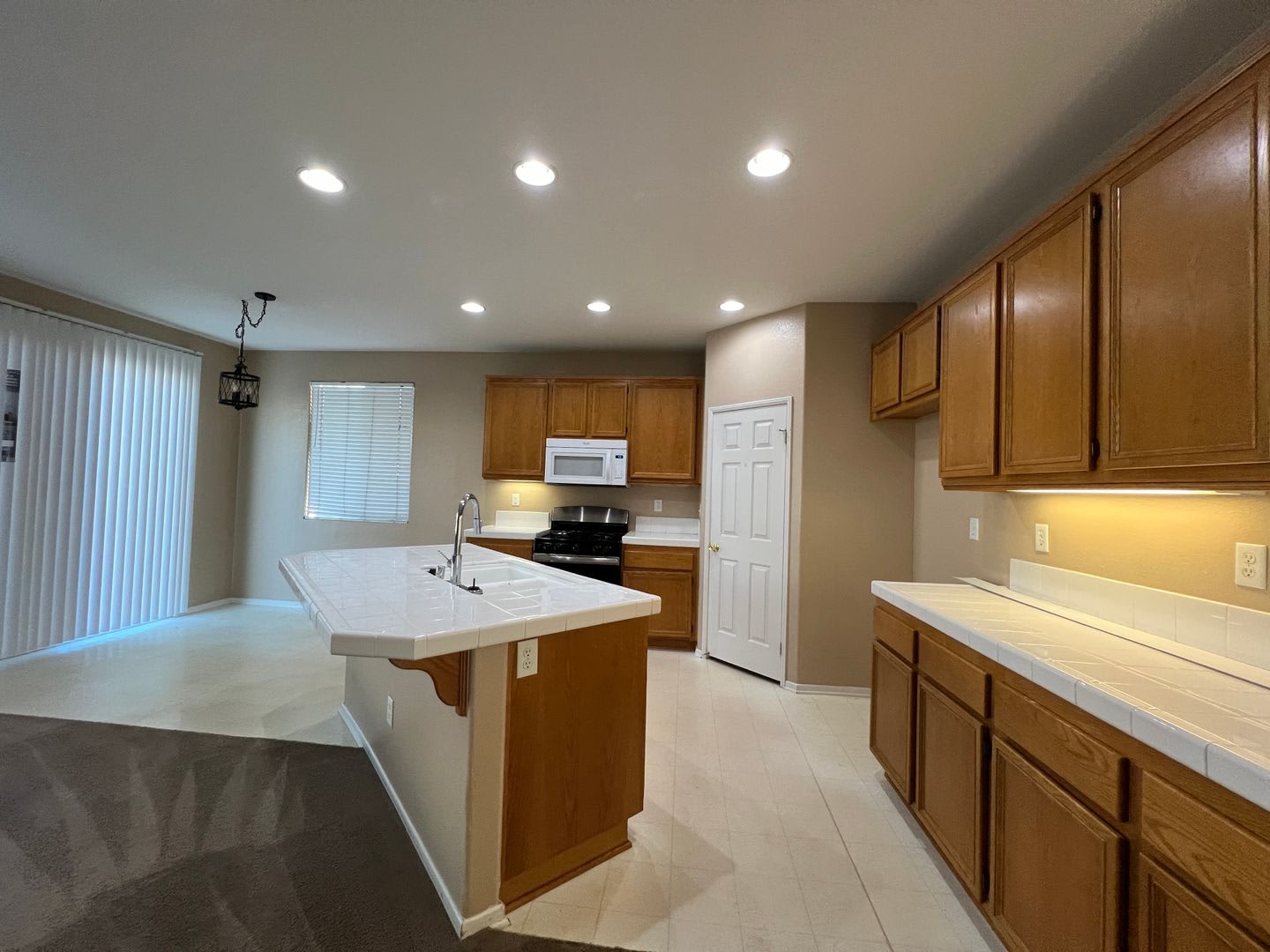 Four Bedroom Three Bathroom Home in Murrieta – photo 1 of 18
