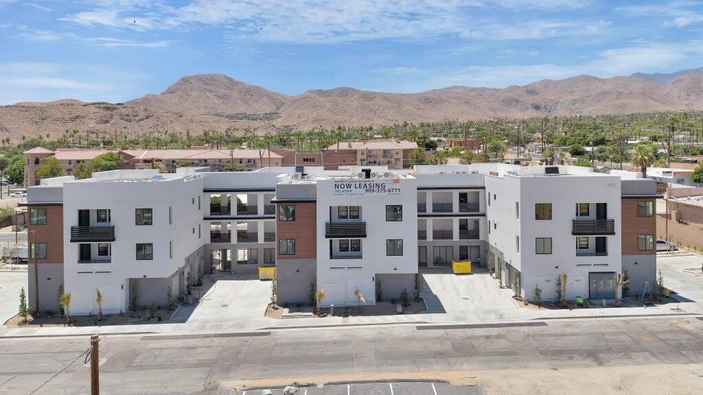 68550 Grove Street – photo 1