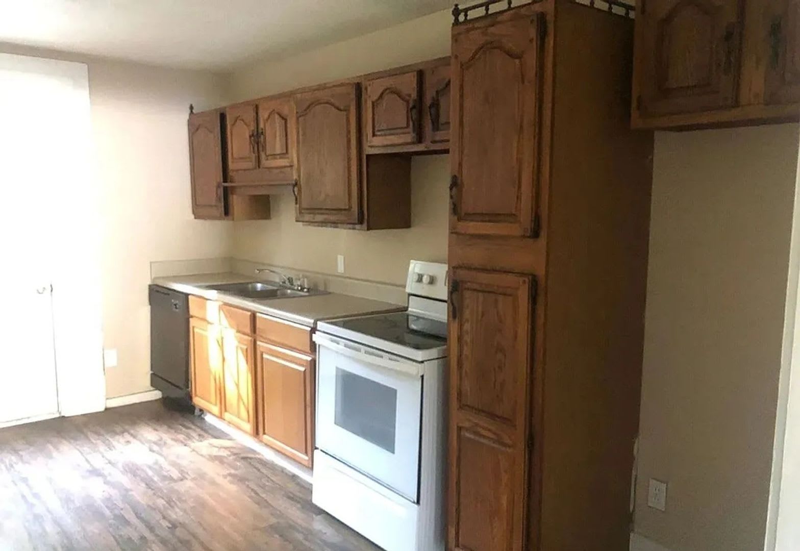 Charming 3BR House in Mobile – photo 1