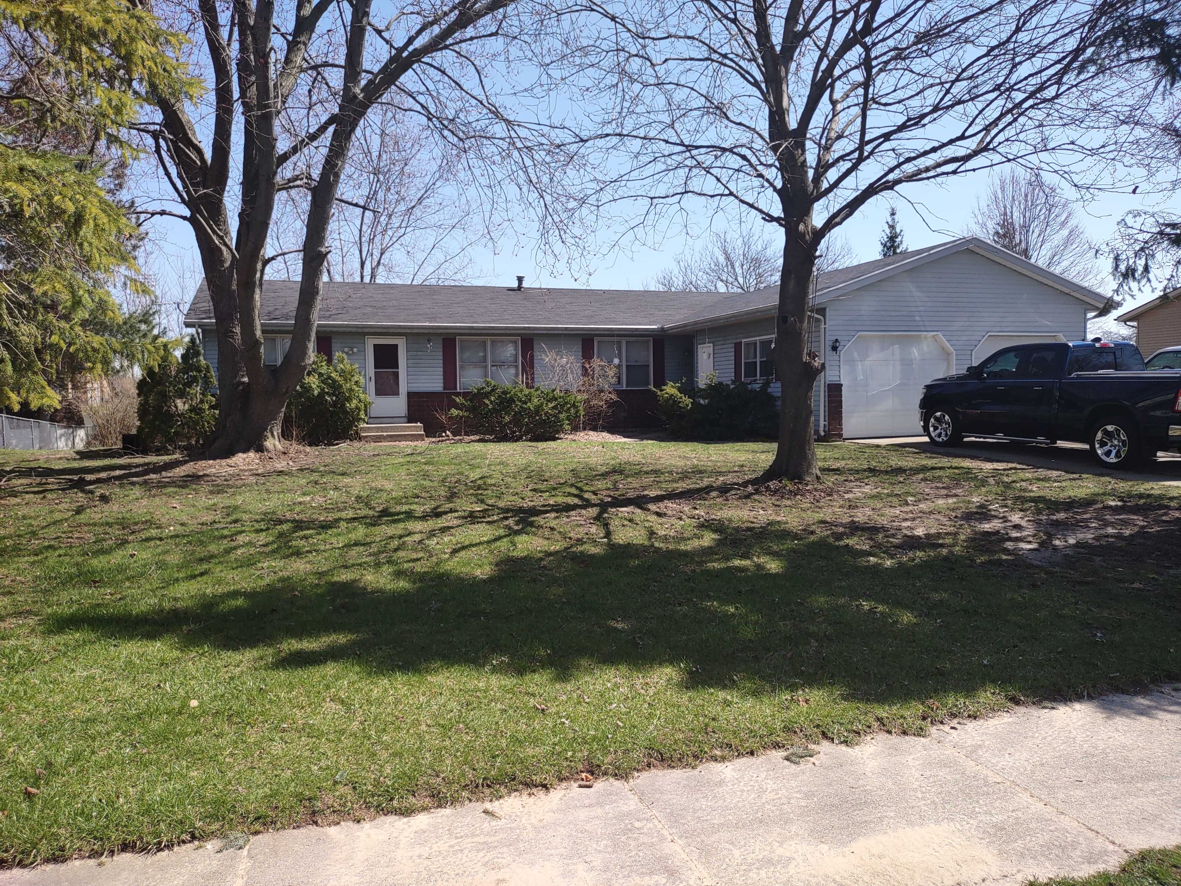 6120 Campus Park Drive Southeast – photo 1 of 8