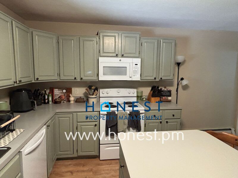 206 Derosay Avenue – photo 1 of 46
