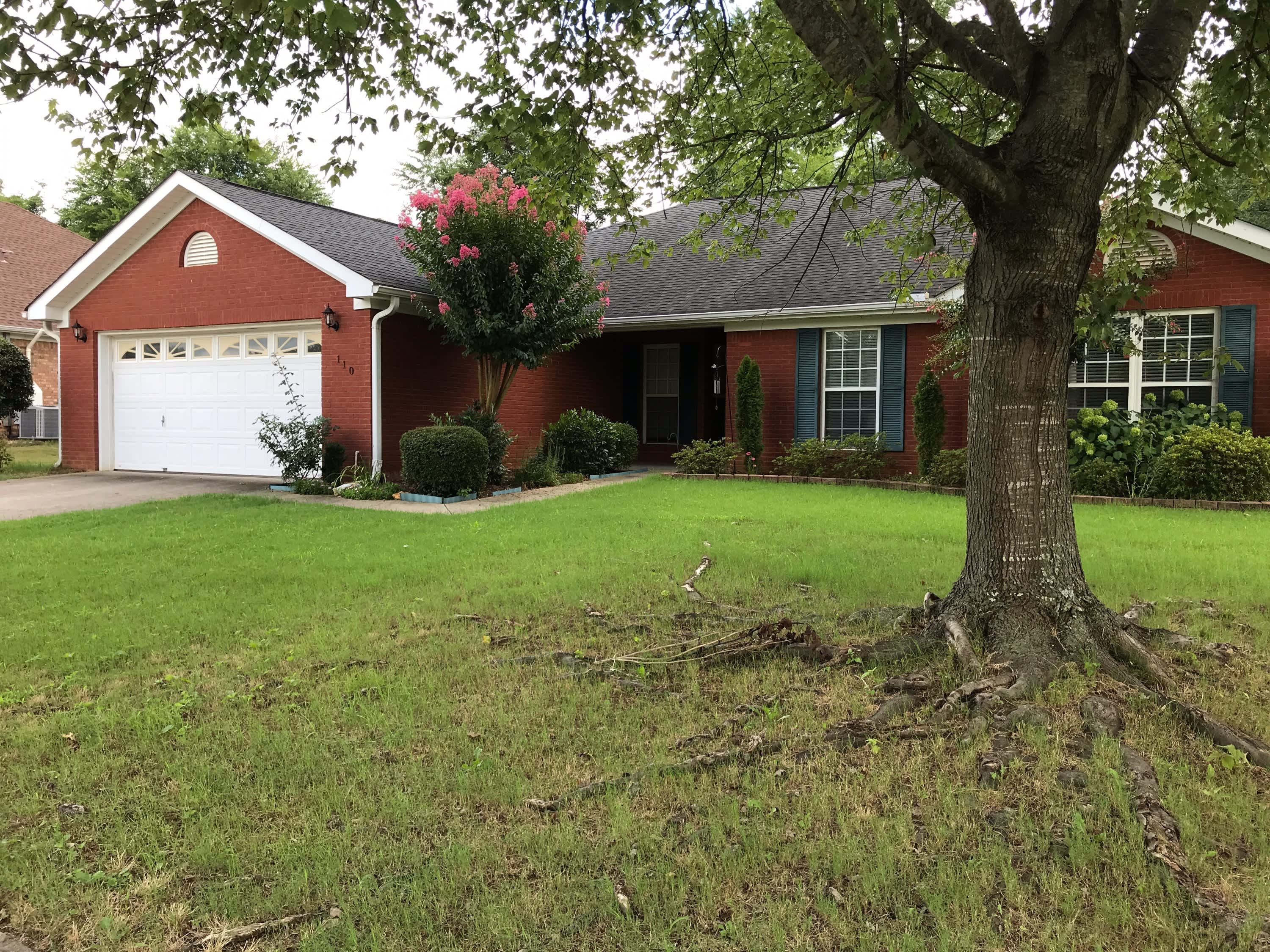 110 Bridgeway Lane – photo 1
