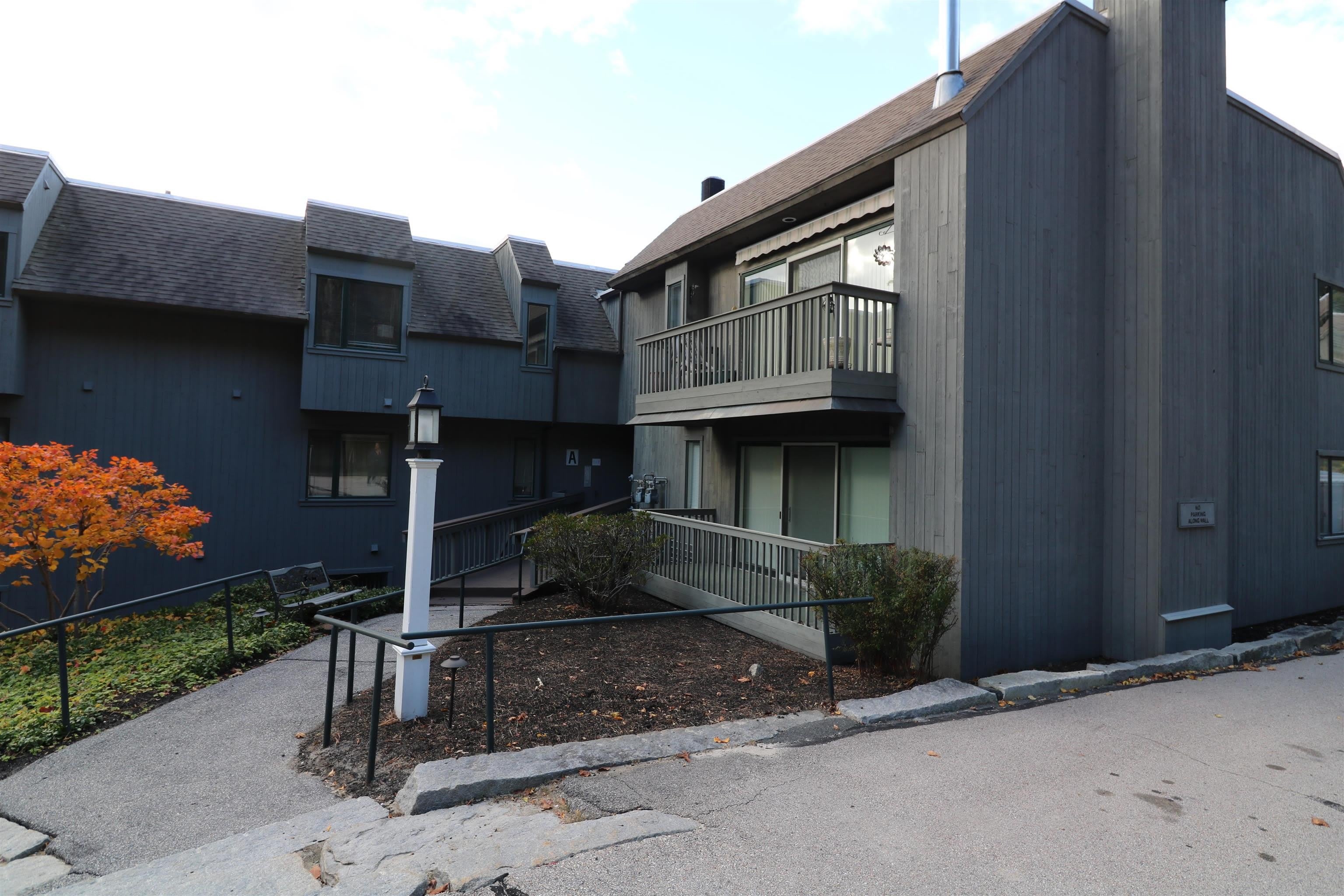 1 Pine Street – photo 1 of 13