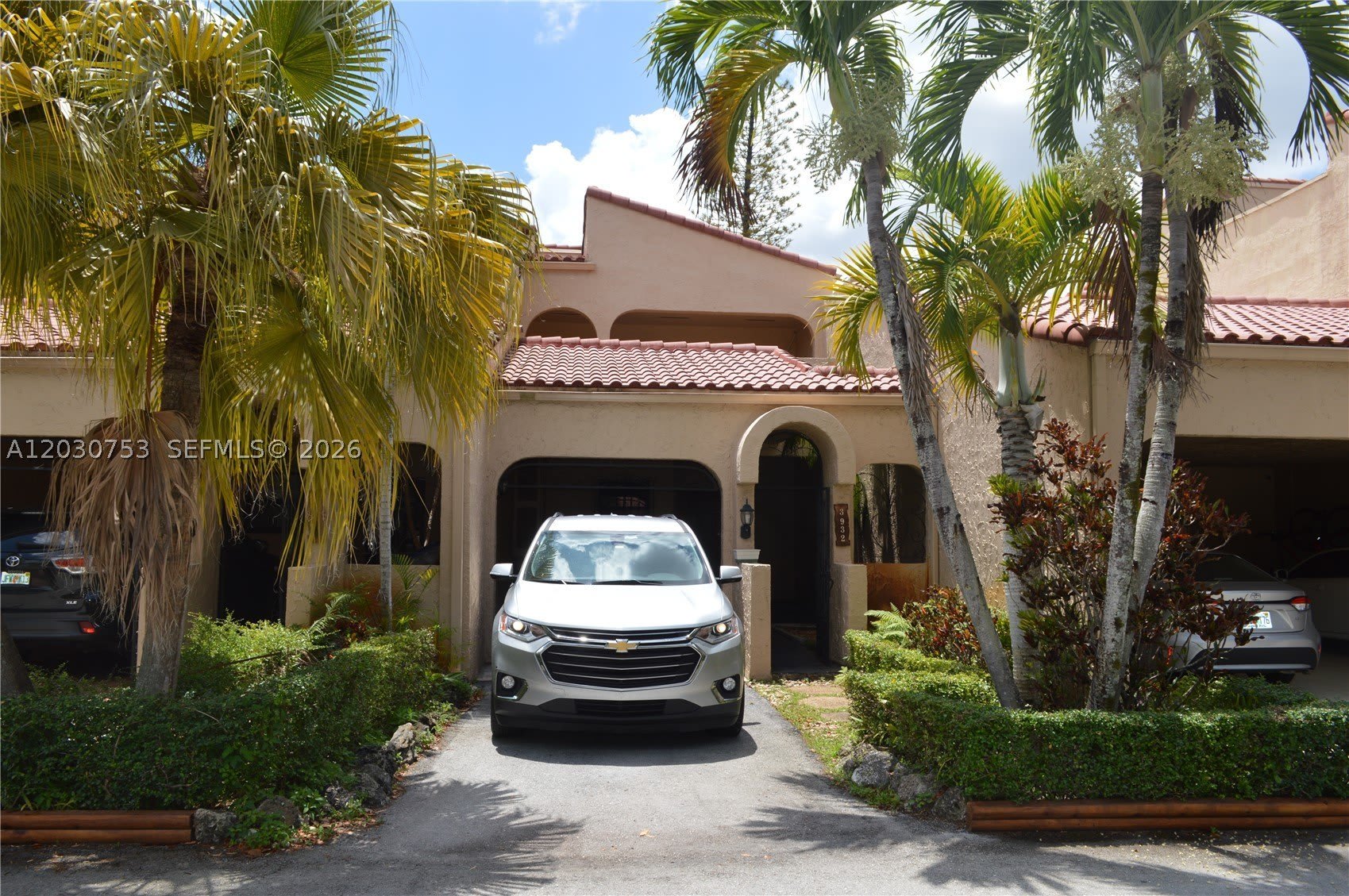3932 Estepona Ave – photo 1