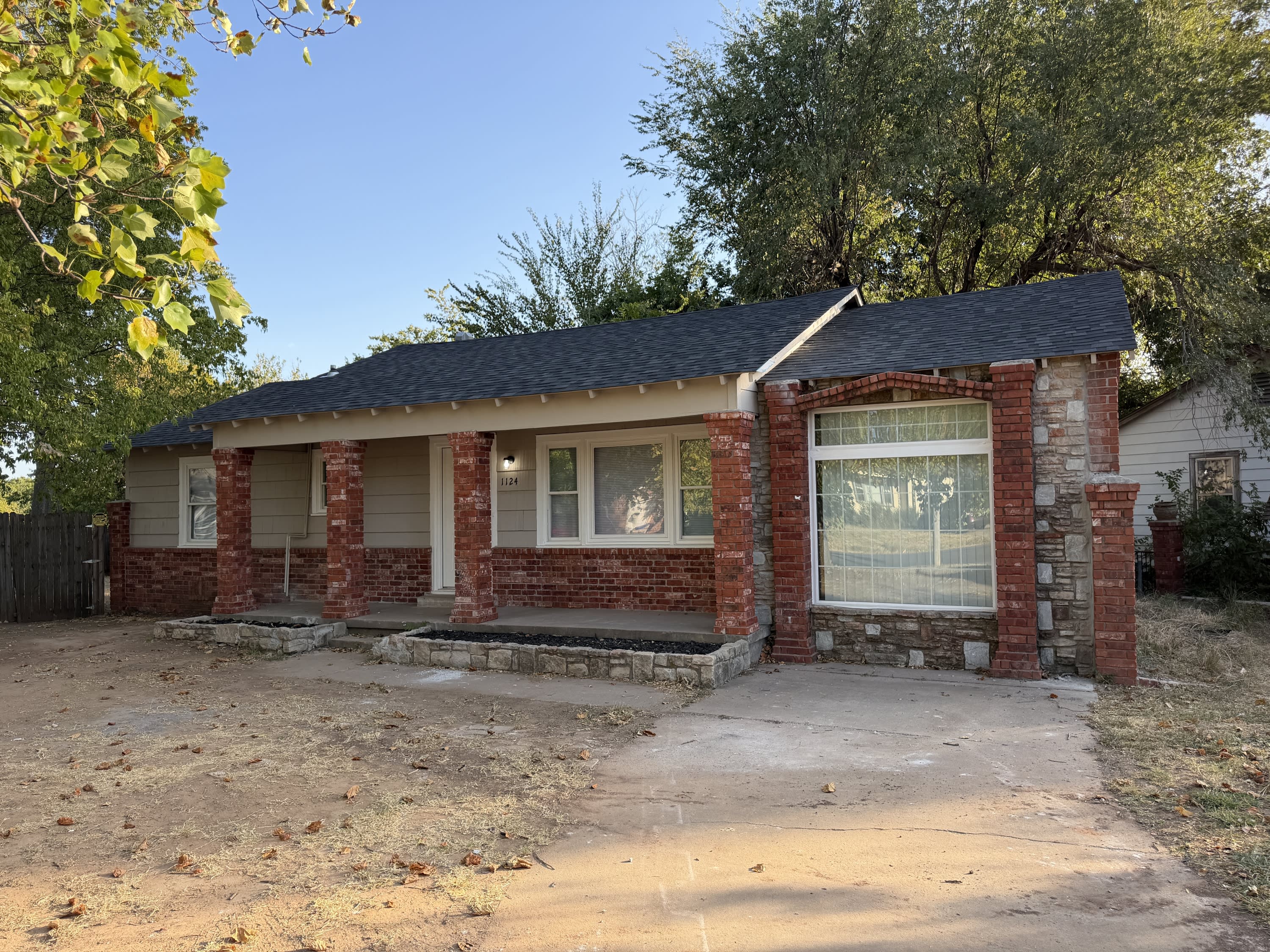 1124 South Holly Lane – photo 1