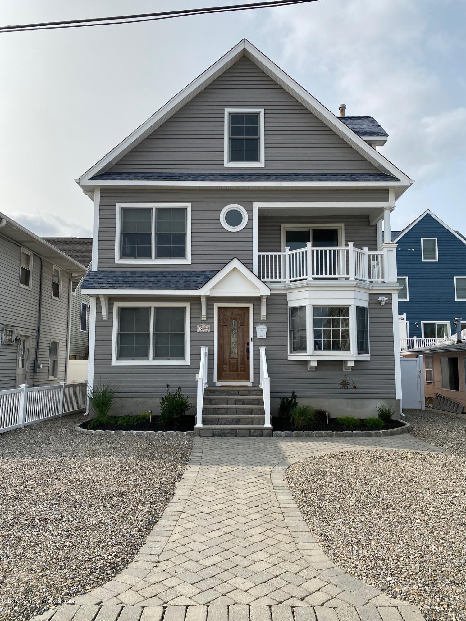 219 3rd Avenue – photo 1 of 27