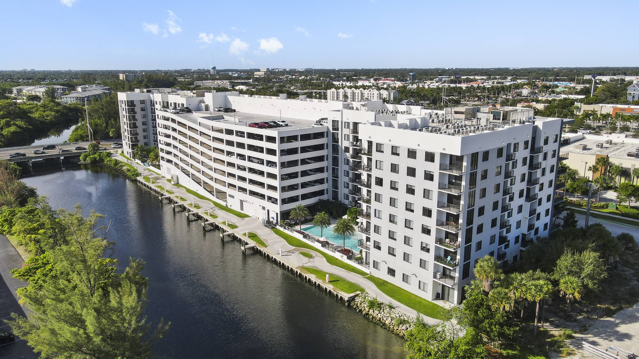 Oasis Pointe – photo 1
