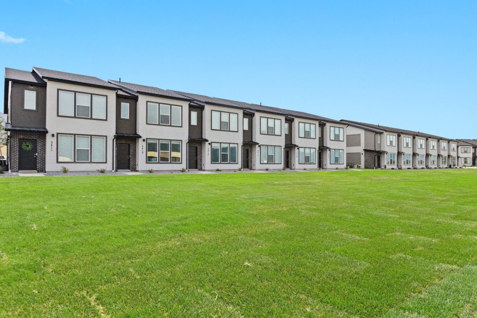 Nibley Towns – photo 1 of 25