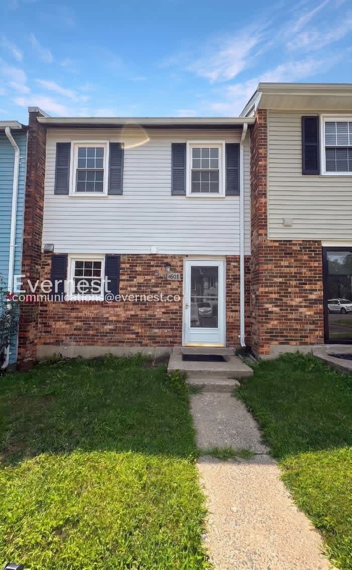 4607 Charlton Court – photo 1 of 16