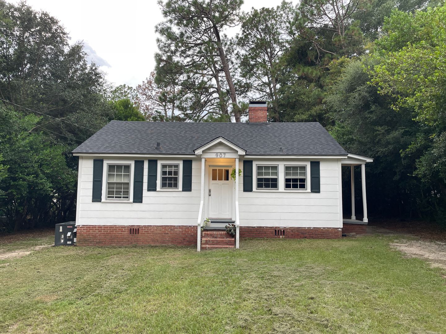 2 Bed, 1 Bath Home – photo 1 of 20