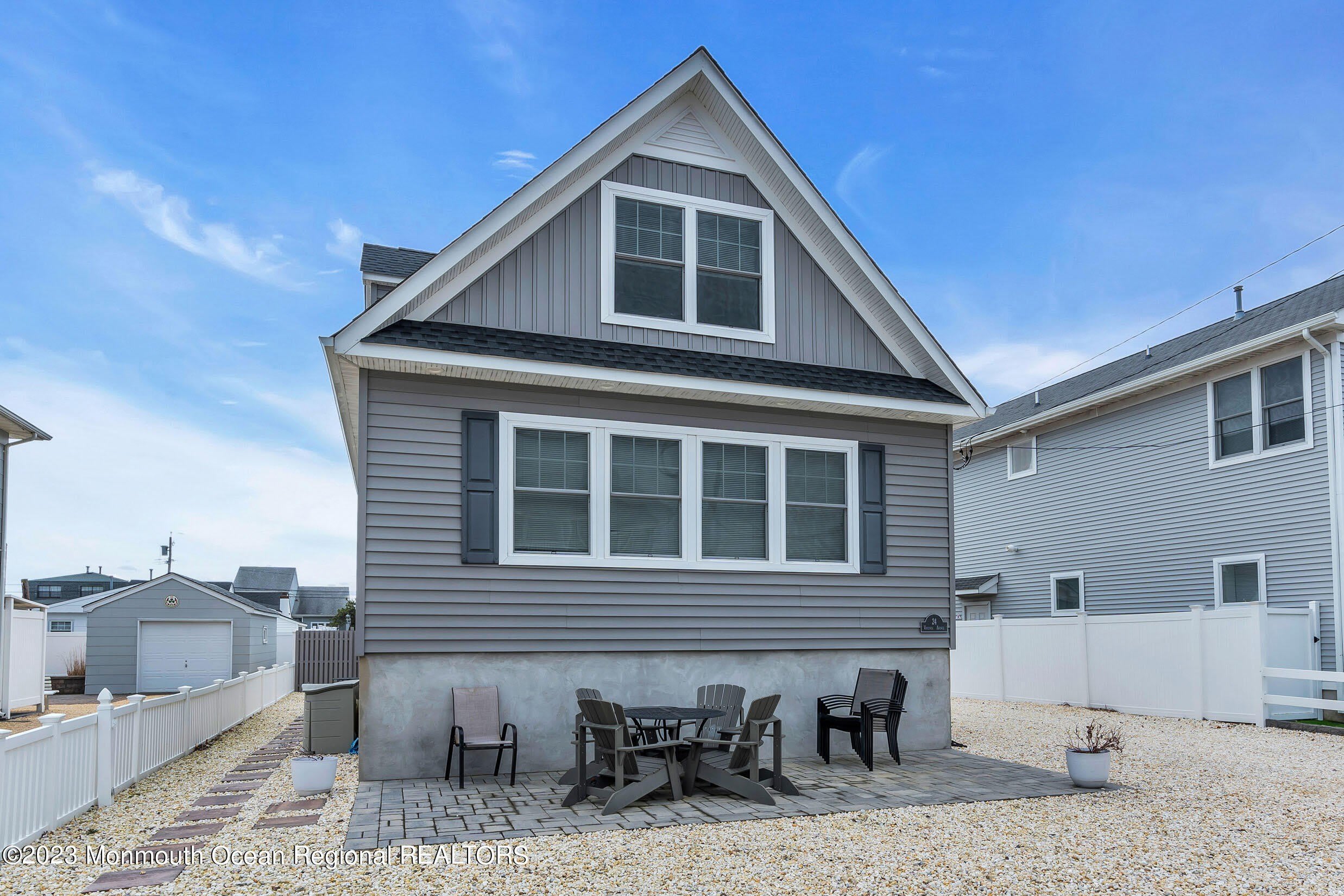 24 Virginia Avenue – photo 1