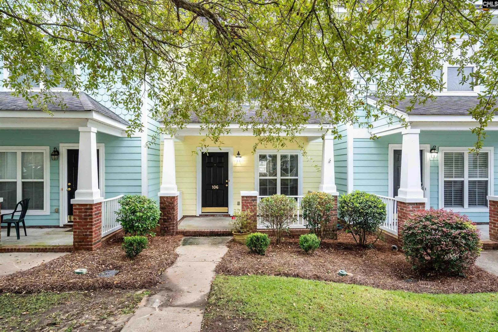 Charming 2BR Townhome in Columbia – photo 1