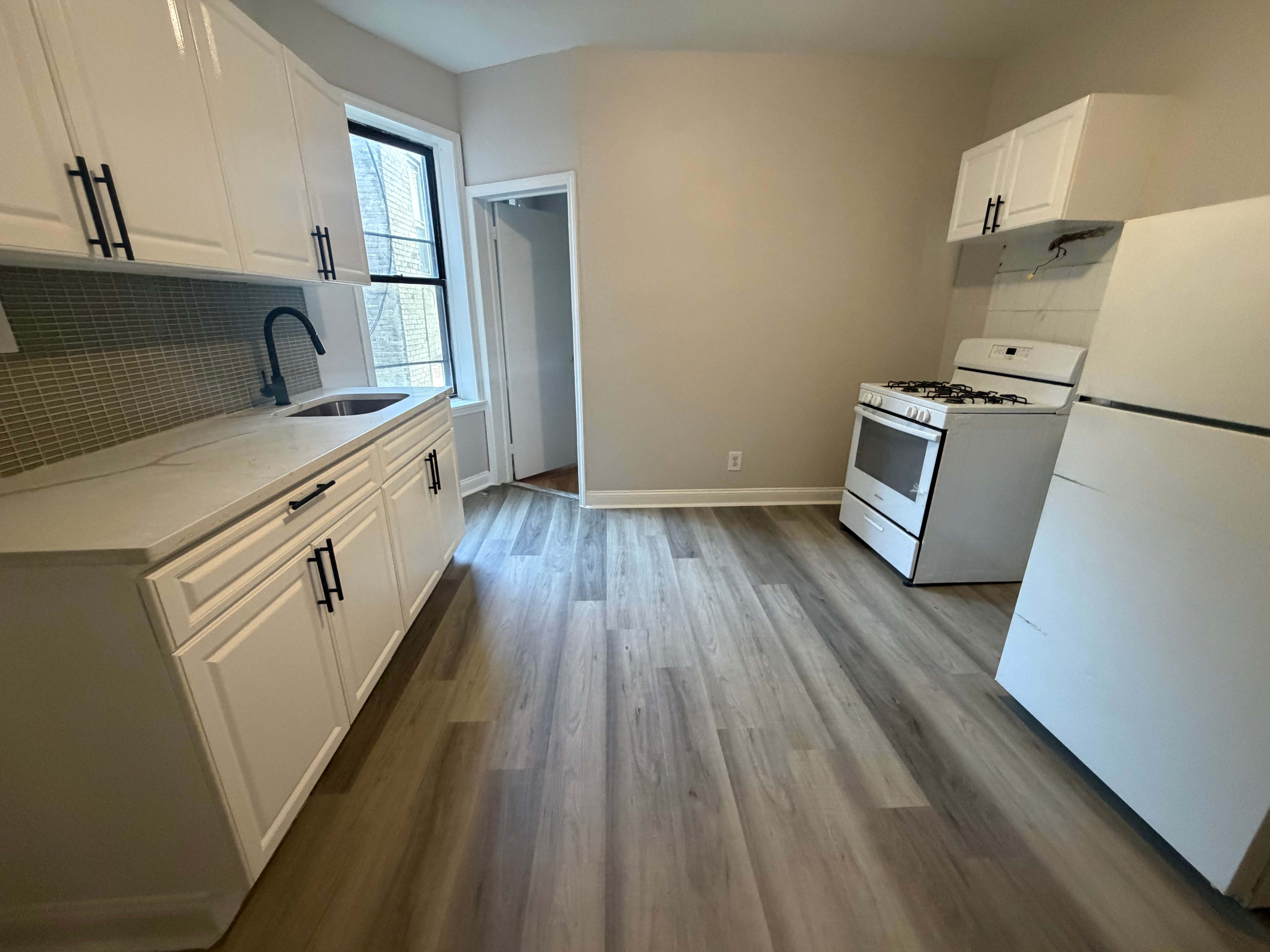 508 67th St – photo 1 of 10