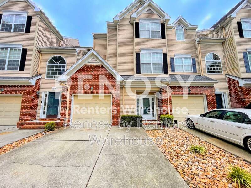 5520 Summer Crescent – photo 1