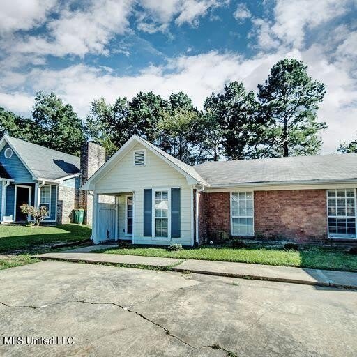 317 Peach Orchard Drive – photo 1 of 13