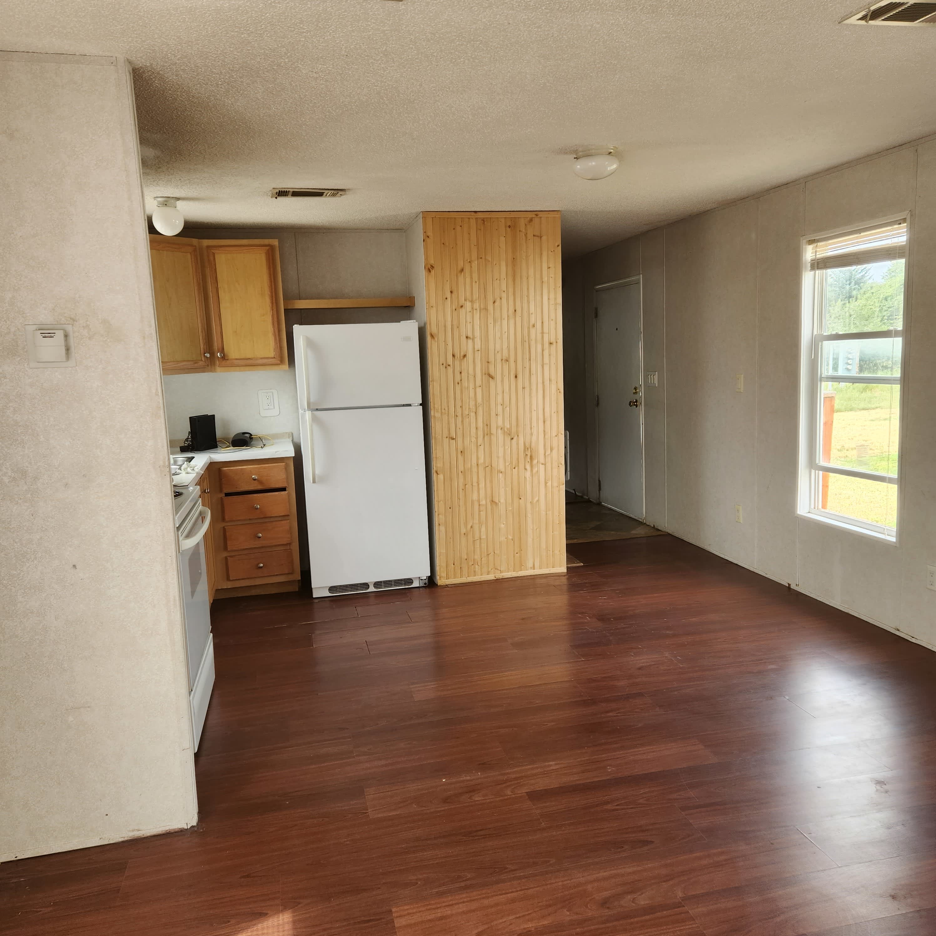 250 PIONEER DRIVE, UNIT 04 – photo 1 of 6