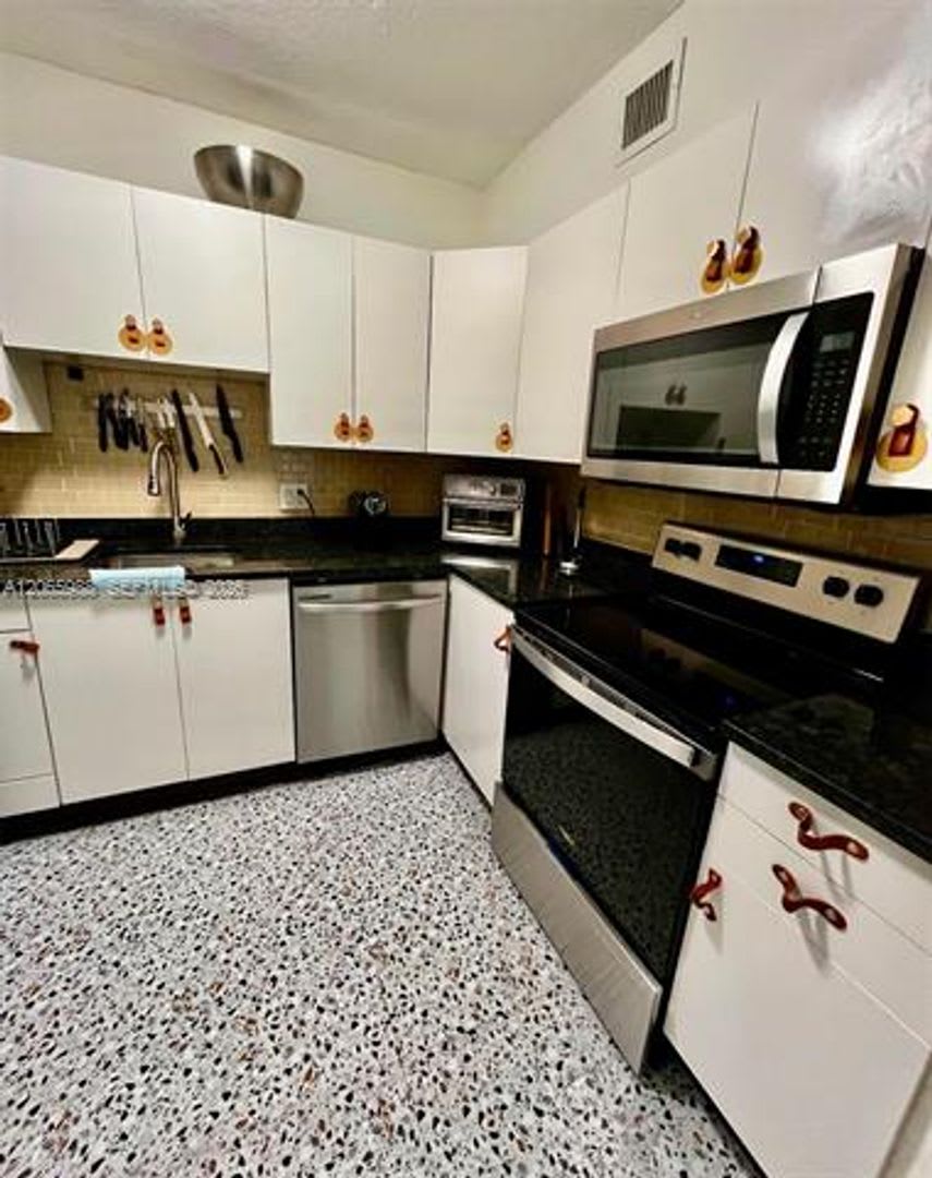 900 Bay Dr cu-207, Miami Beach, FL 33141 – photo 1