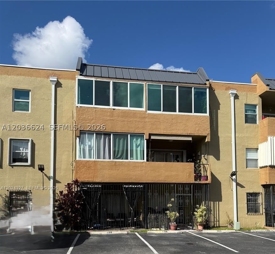 6070 W 18th Ave – photo 1