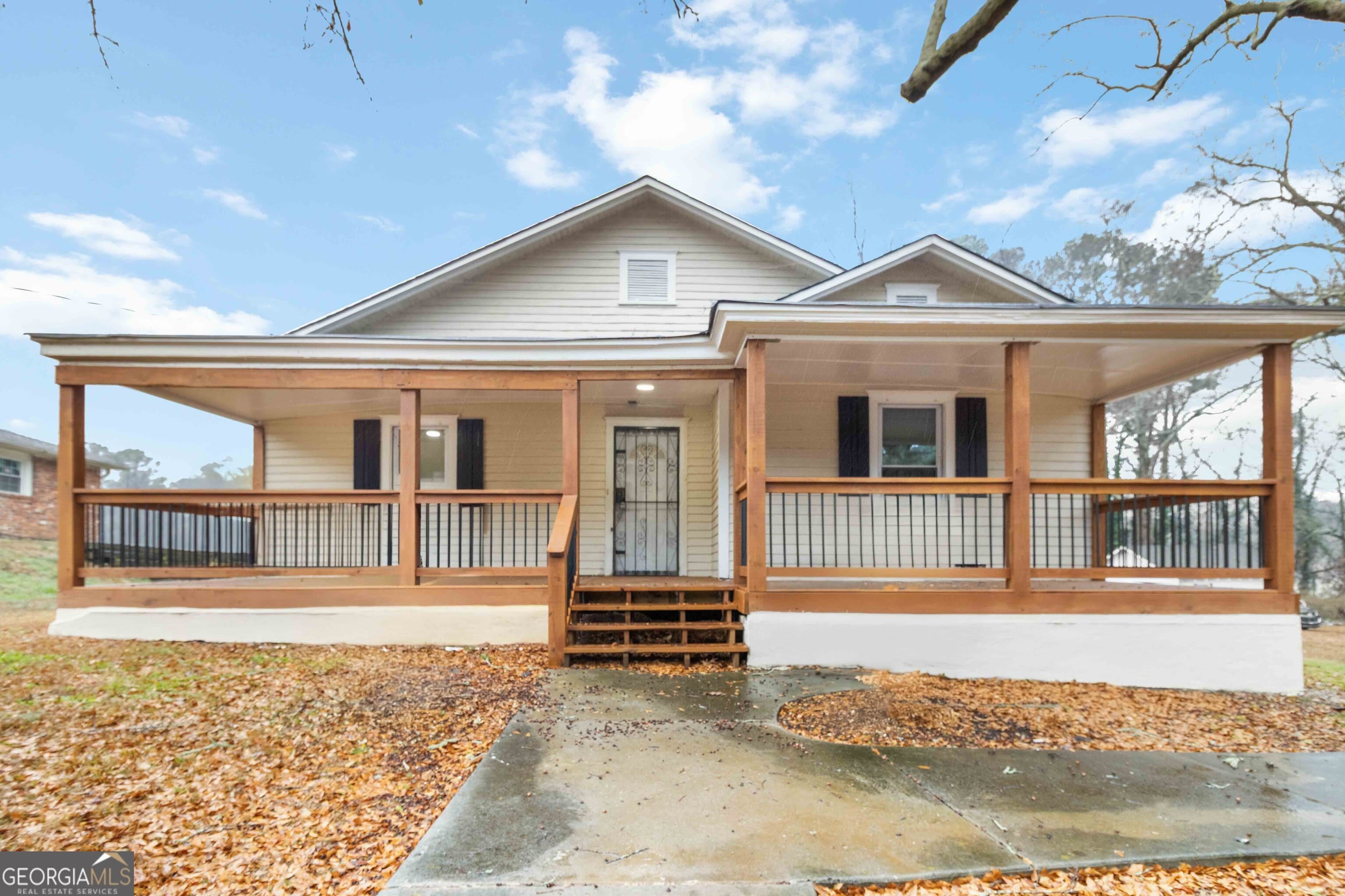 2141 Fairburn Road SW – photo 1 of 31