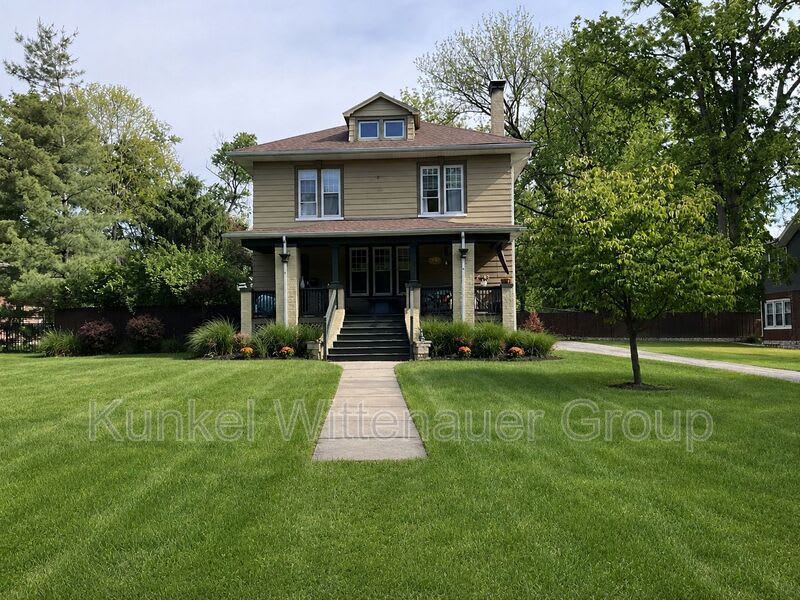 7 Signal Hill Blvd – photo 1 of 29