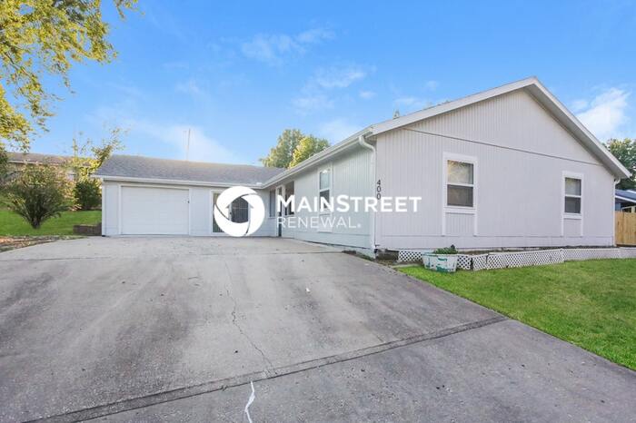 400 Holtz Avenue – photo 1 of 16