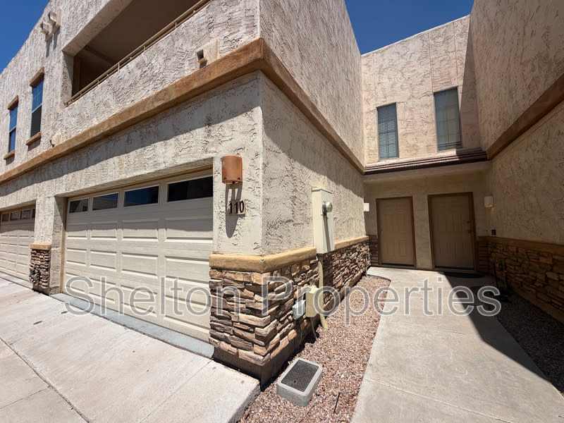 15818 N 25Th St Unit 110 – photo 1