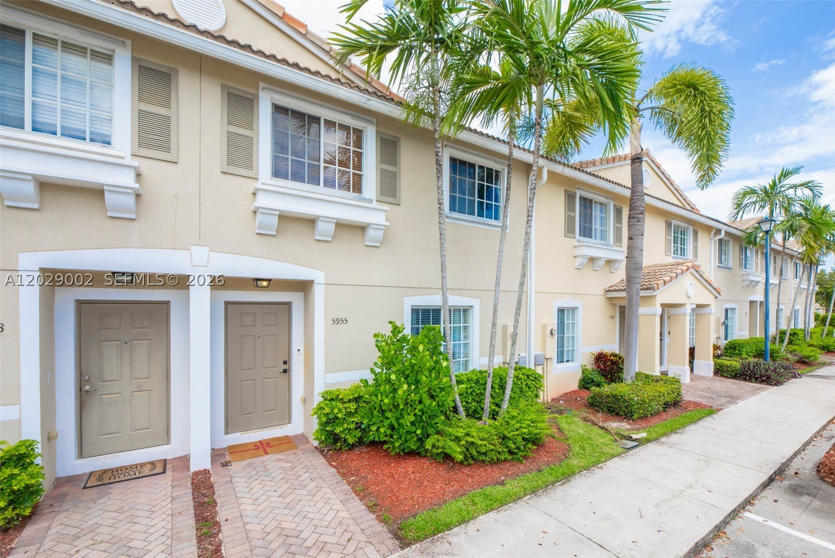5955 London Ln – photo 1