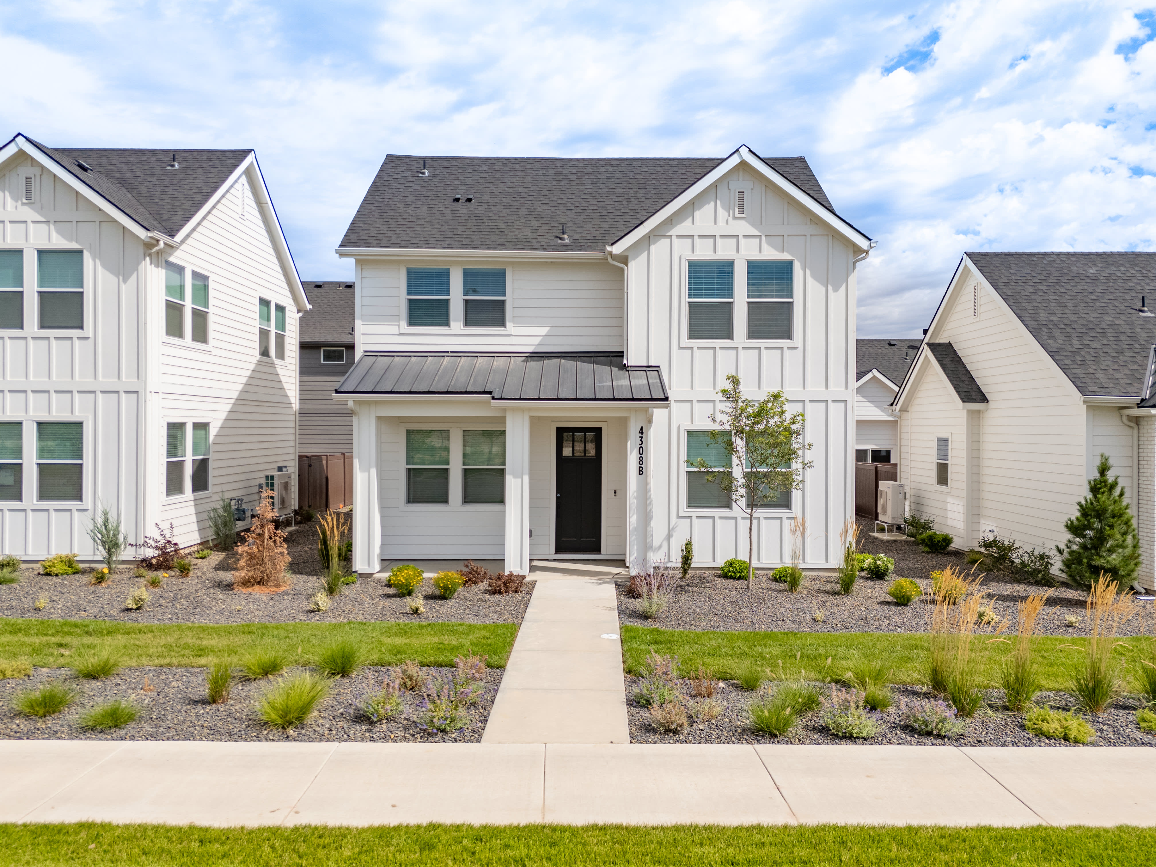 4202 Saylor Lane B – photo 1 of 9