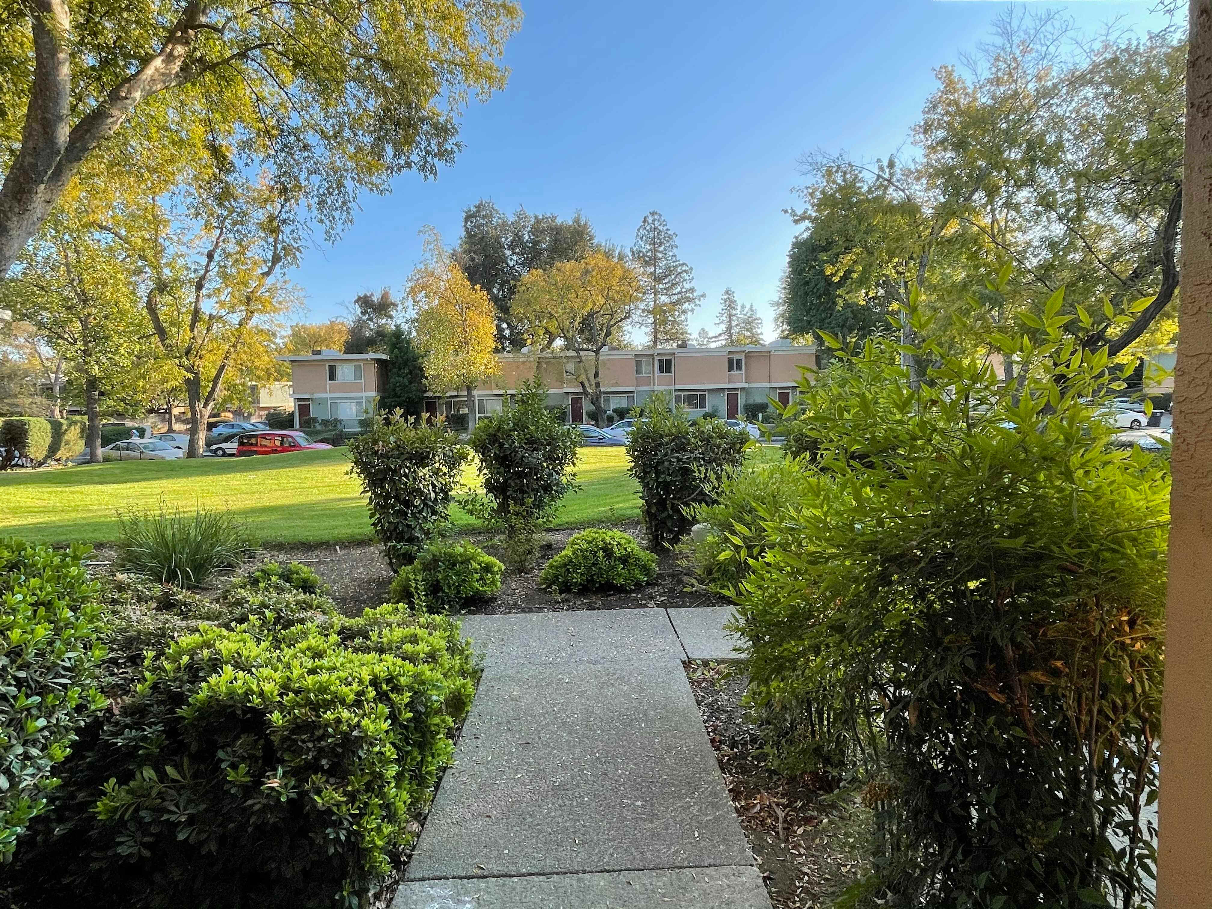 1575 Drake Drive – photo 1