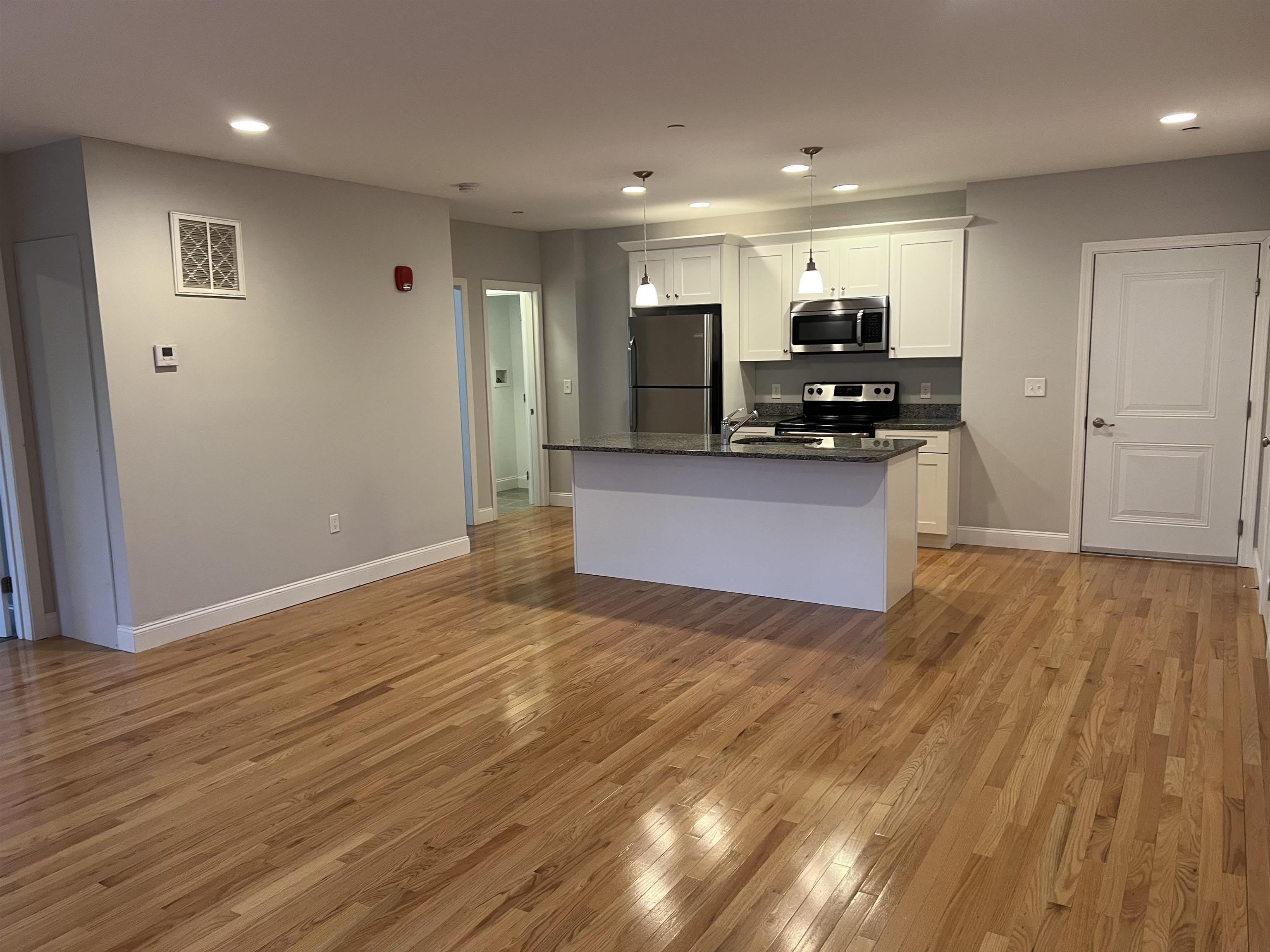 50 sheffield Drive – photo 1 of 13