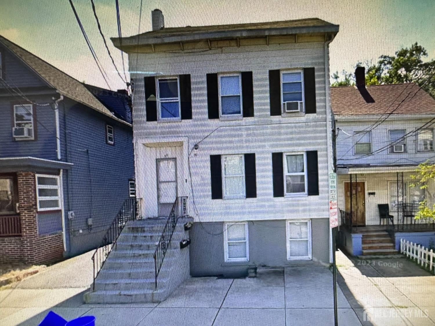 50 division Street – photo 1 of 5