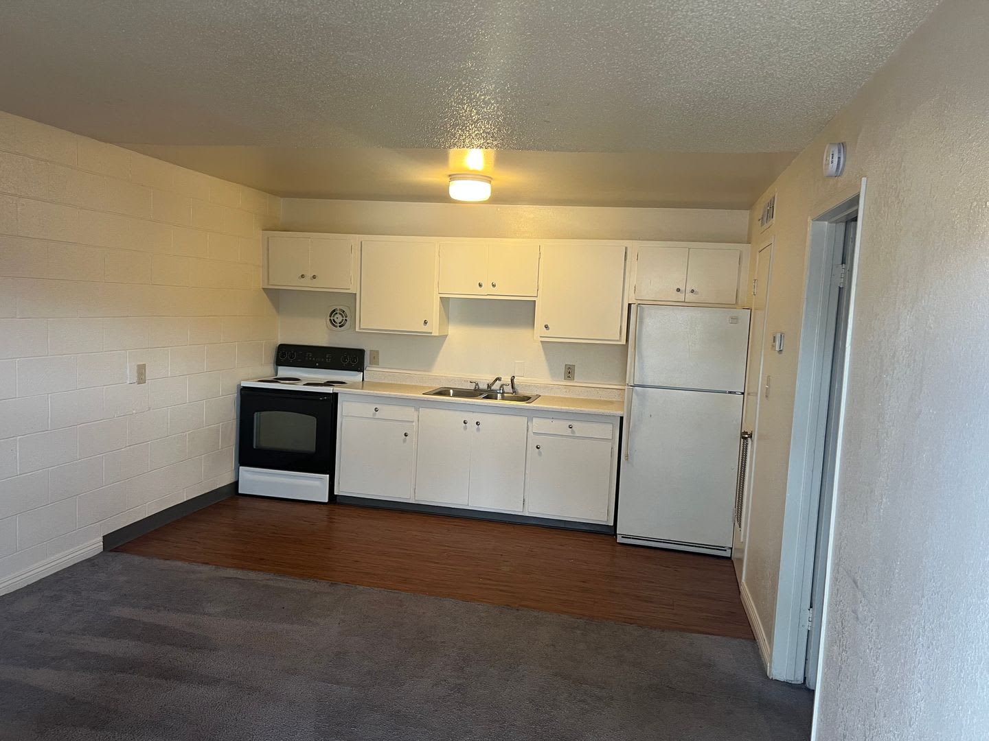Affordable 1BED, 1BATH APARTMENT – photo 1